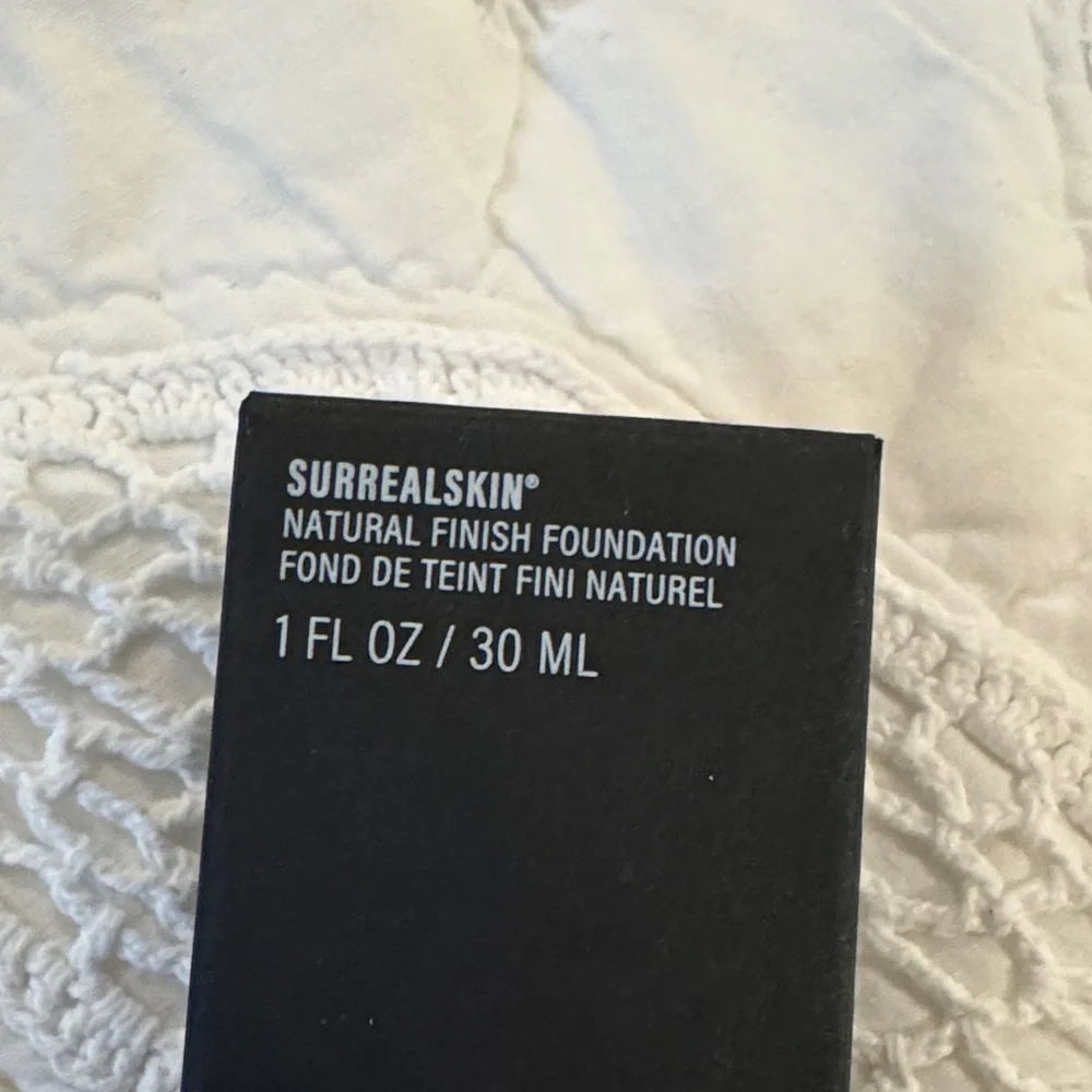 MAKEUP BY MARIO SurrealSkin Foundation natural finish foundation shade 14 O y2k